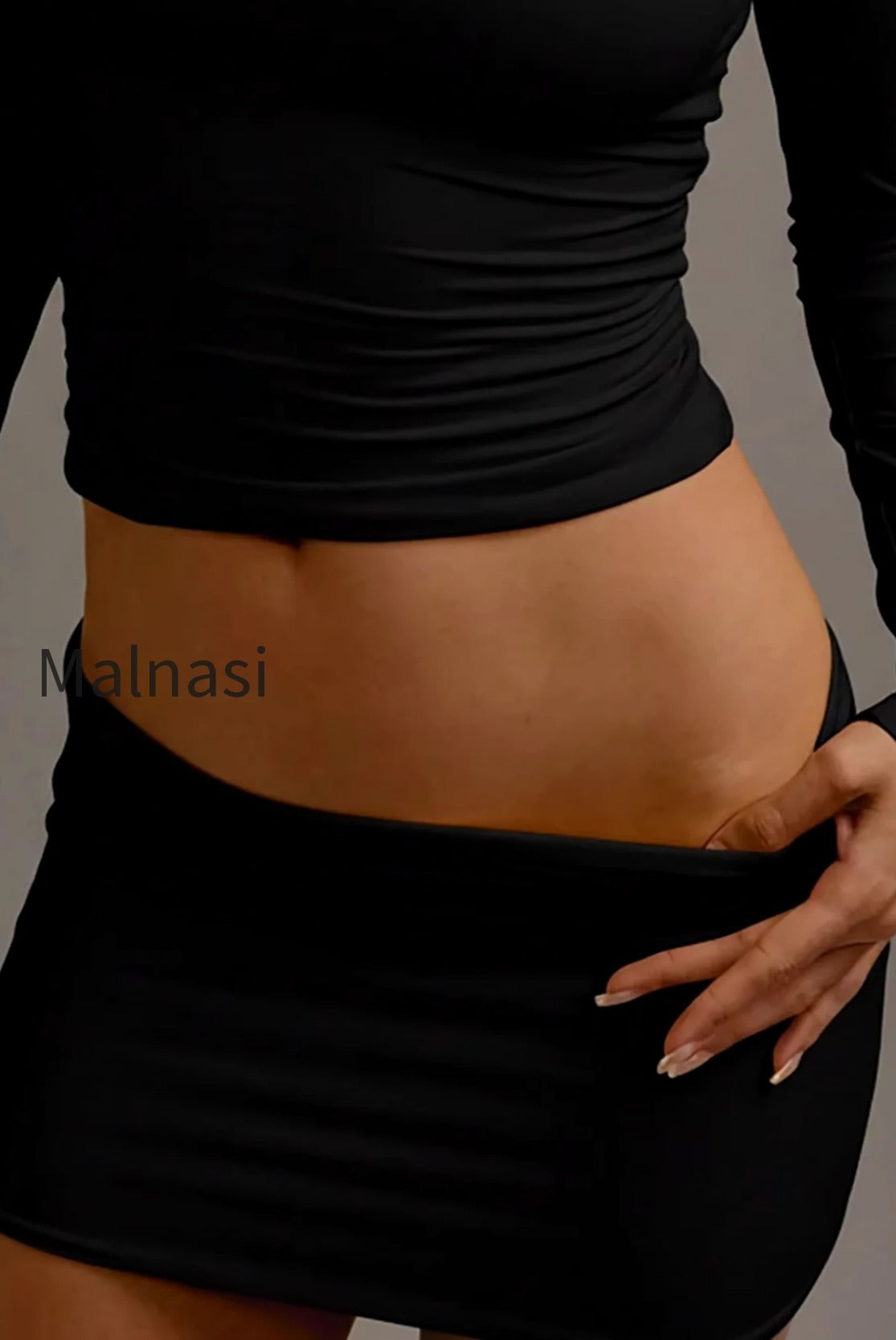 low-waist-bodycon-mini-skirt