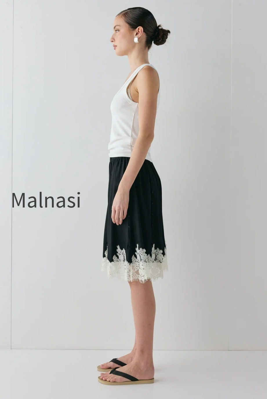 thea-lace-skirt-black