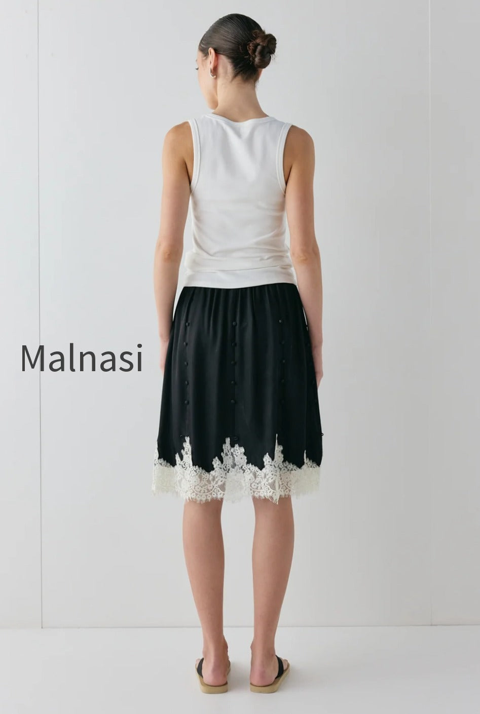 thea-lace-skirt-black