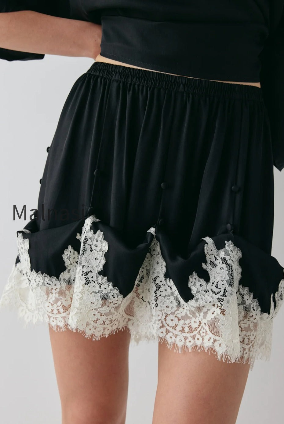 thea-lace-skirt-black