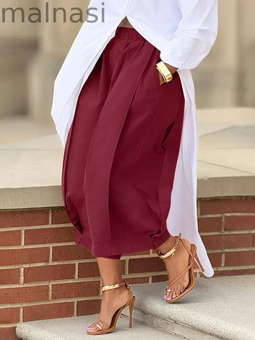 Wide Leg Pleated Detail Pants