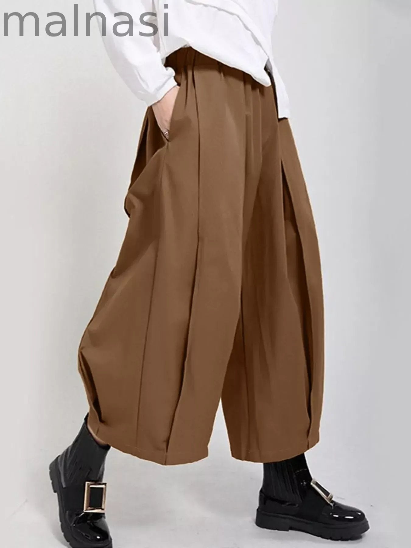Wide Leg Pleated Detail Pants